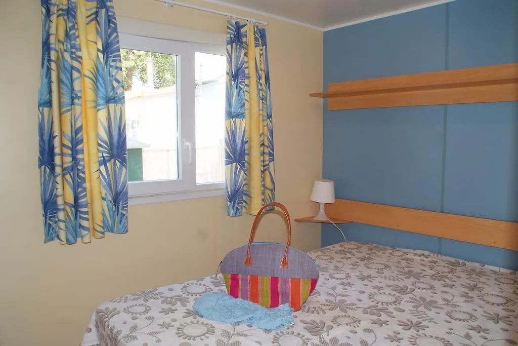 Camping Hotel Les Rives Du Loup Tourrettes-sur-Loup